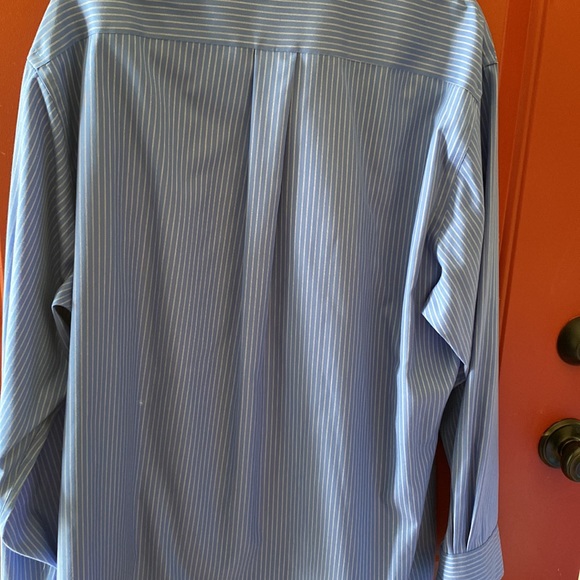 Set of 3 Men’s long sleeve dress shirts- Sz Lg 16-16 1/2 / 32/33 sleeve - Picture 7 of 12